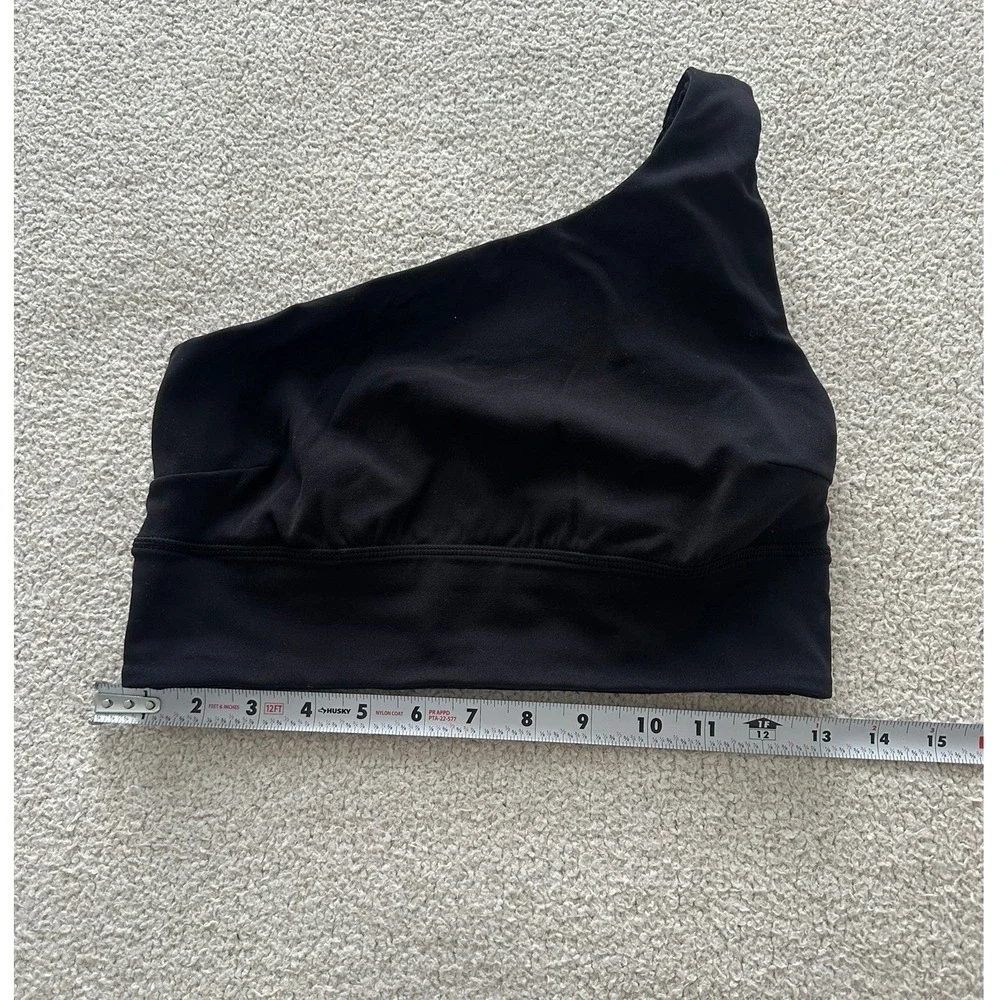 lululemon Align Asymmetrical Bra C/D Cup size 8 in Black